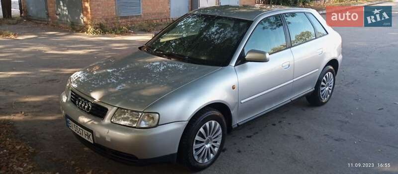 Хэтчбек Audi A3 2000 в Лубнах