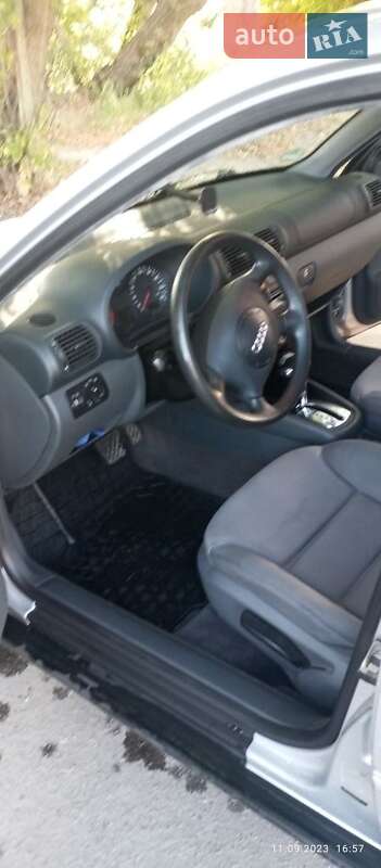 Хетчбек Audi A3 2000 в Лубнах