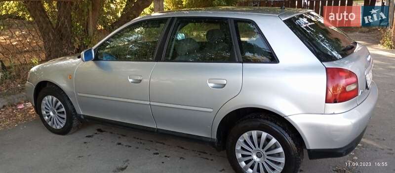 Хетчбек Audi A3 2000 в Лубнах