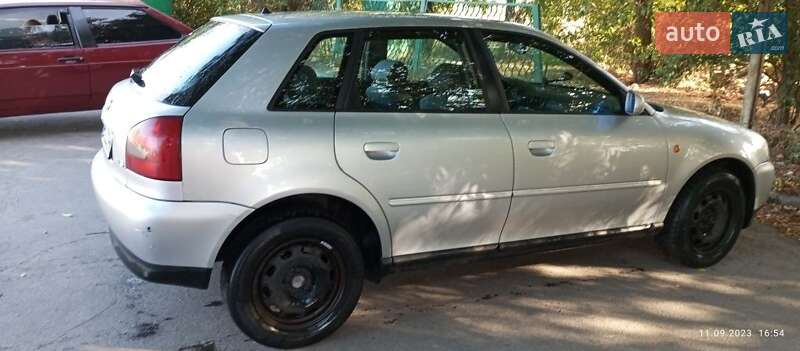 Хетчбек Audi A3 2000 в Лубнах