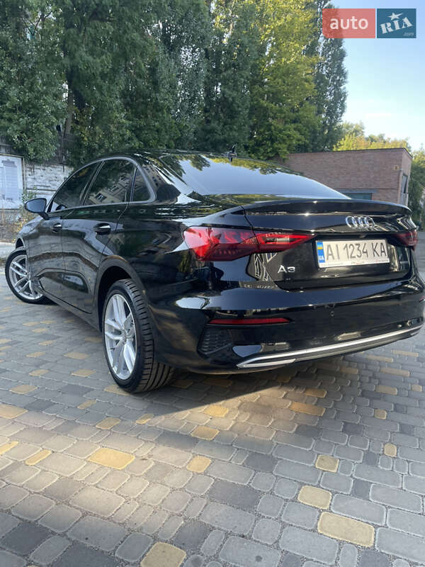 Седан Audi A3 2021 в Киеве