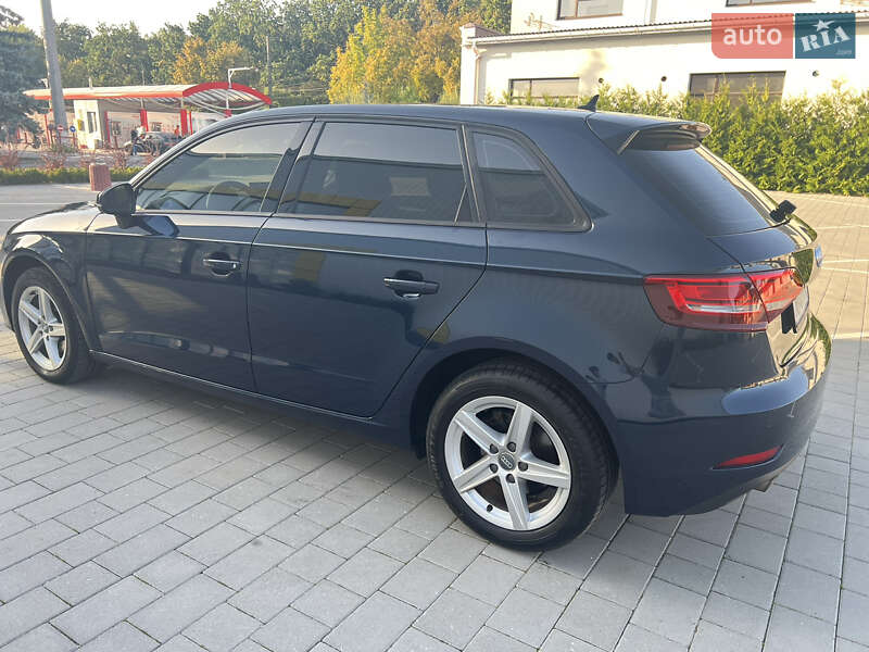 Хетчбек Audi A3 2019 в Вінниці