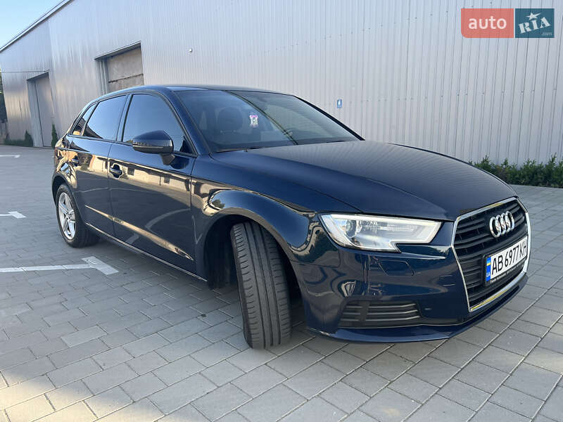 Хетчбек Audi A3 2019 в Вінниці