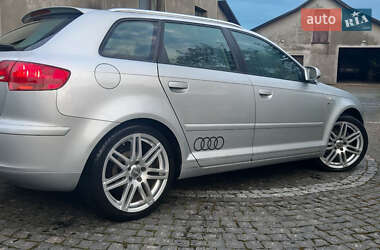 Хэтчбек Audi A3 2008 в Владимир-Волынском