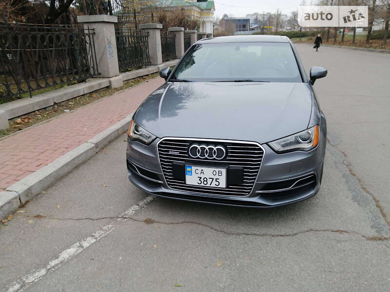 Хэтчбек Audi A3 2015 в Умани