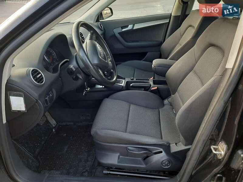 Хэтчбек Audi A3 2004 в Ровно
