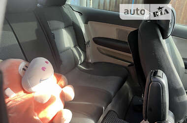 Хэтчбек Audi A3 2003 в 
