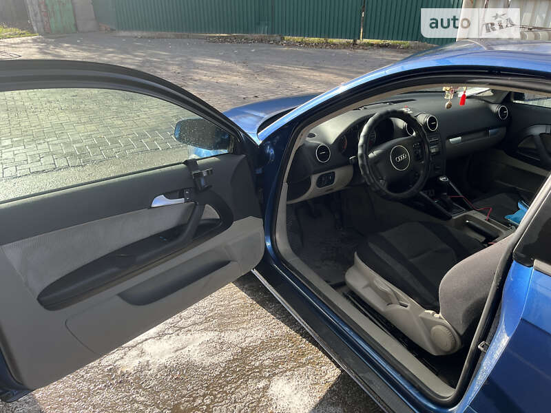 Хэтчбек Audi A3 2003 в Запорожье