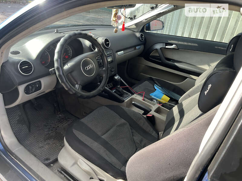 Хэтчбек Audi A3 2003 в Запорожье