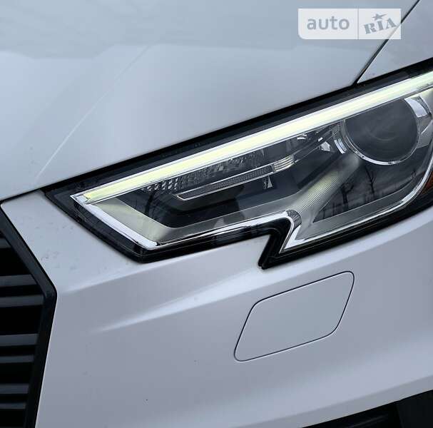 Седан Audi A3 2019 в Сваляве