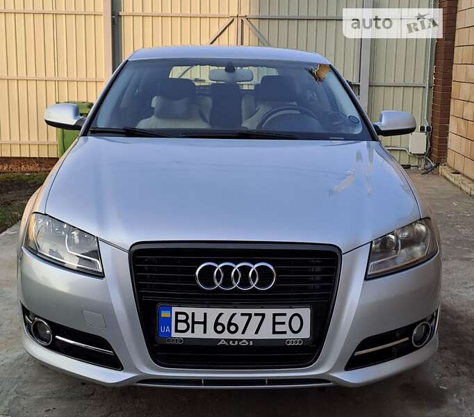 Хэтчбек Audi A3 2011 в Измаиле