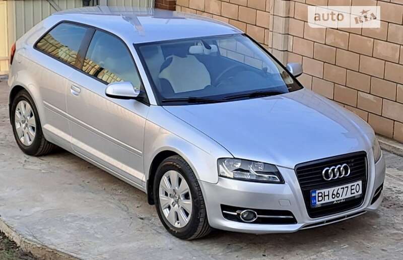 Хэтчбек Audi A3 2011 в Измаиле