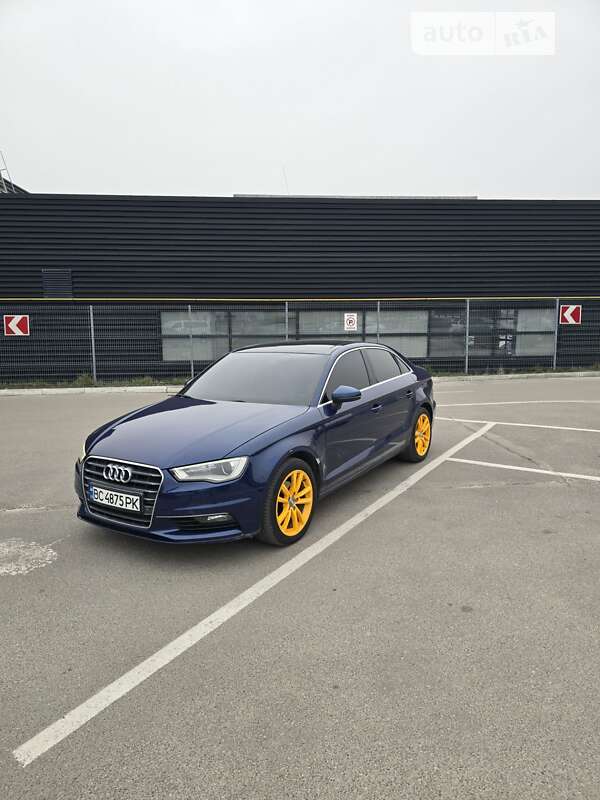 Седан Audi A3 2013 в Львове