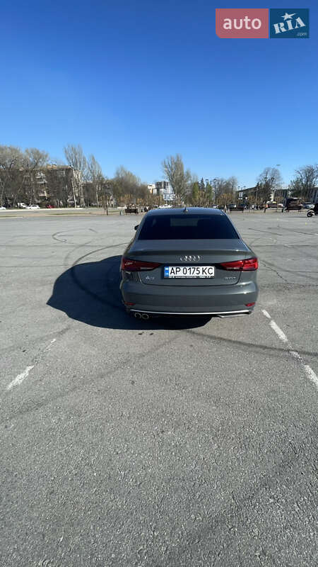 Седан Audi A3 2016 в Запорожье