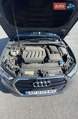 Седан Audi A3 2016 в Запоріжжі