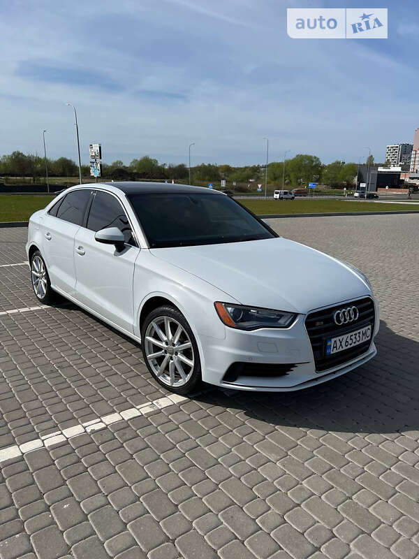 Седан Audi A3 2014 в Львове