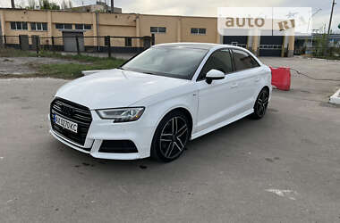 Седан Audi A3 2018 в Харькове