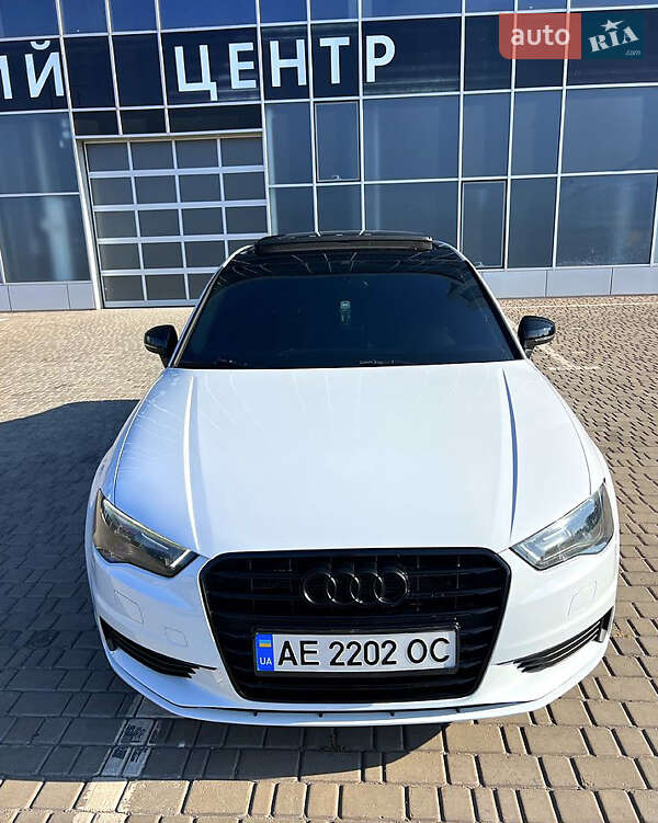 Седан Audi A3 2014 в Киеве
