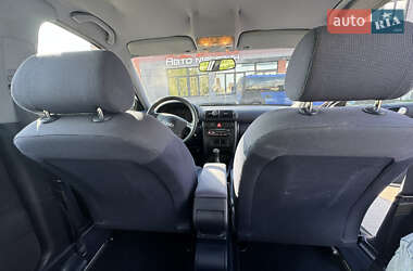 Хетчбек Audi A3 1999 в 