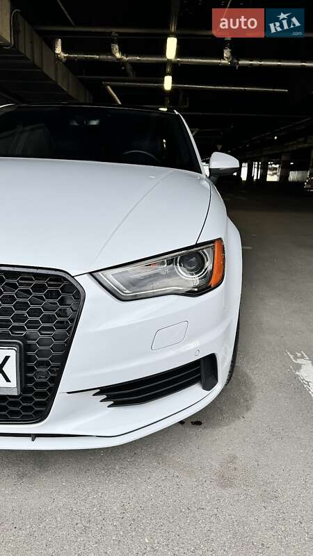 Седан Audi A3 2016 в Львове