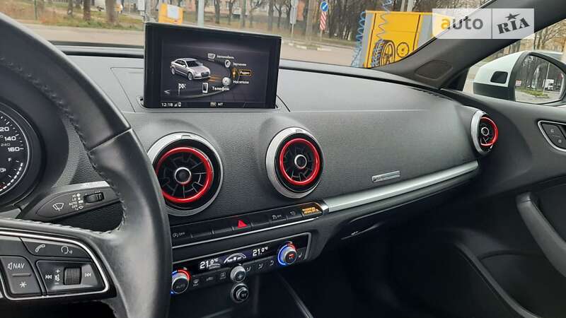 Седан Audi A3 2019 в Ровно