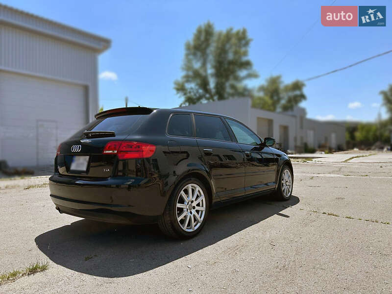Хетчбек Audi A3 2010 в Черкасах