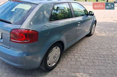 Хэтчбек Audi A3 2010 в 