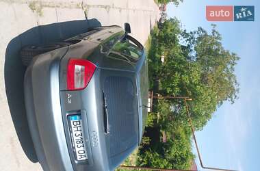 Хэтчбек Audi A3 2002 в 