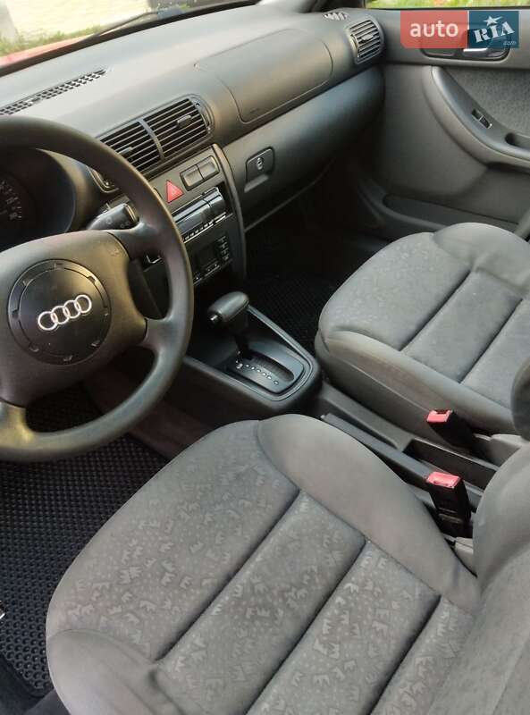 Хетчбек Audi A3 1998 в Сарнах фото 10 Хетчбек Audi A3 1998 в Сарнах