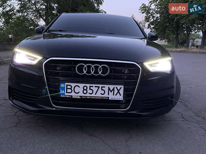 Седан Audi A3 2015 в Кривом Роге