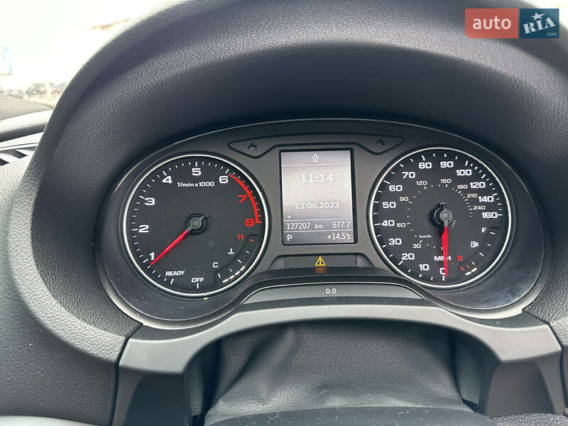 Седан Audi A3 2015 в Ивано-Франковске