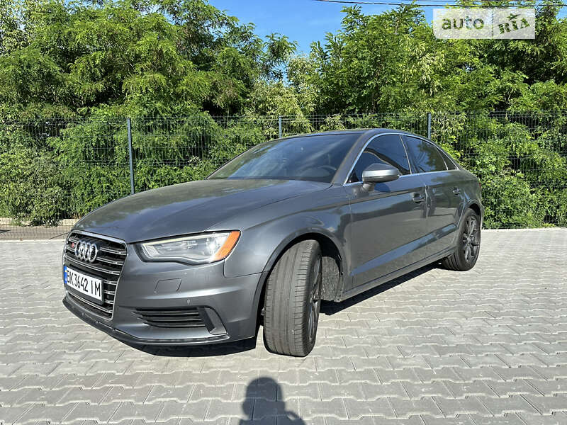 Седан Audi A3 2015 в Рівному