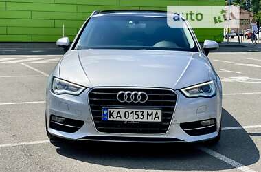 Хэтчбек Audi A3 2016 в Киеве