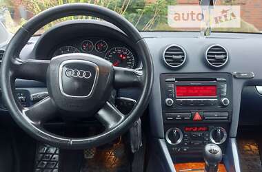 Хэтчбек Audi A3 2006 в 
