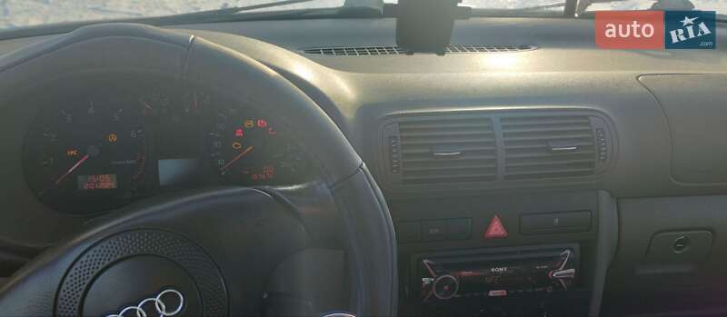 Хетчбек Audi A3 2001 в Добровеличківці