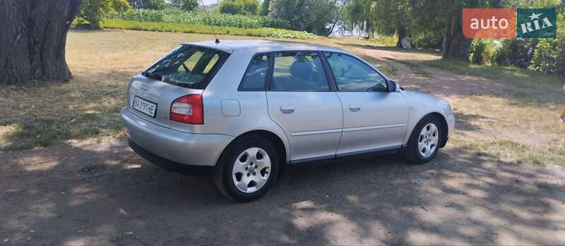 Хетчбек Audi A3 2001 в Добровеличківці