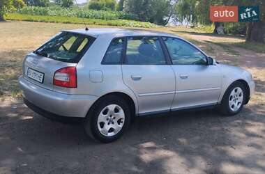 Хетчбек Audi A3 2001 в 