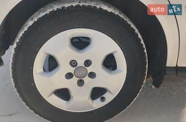 Хетчбек Audi A3 2001 в 