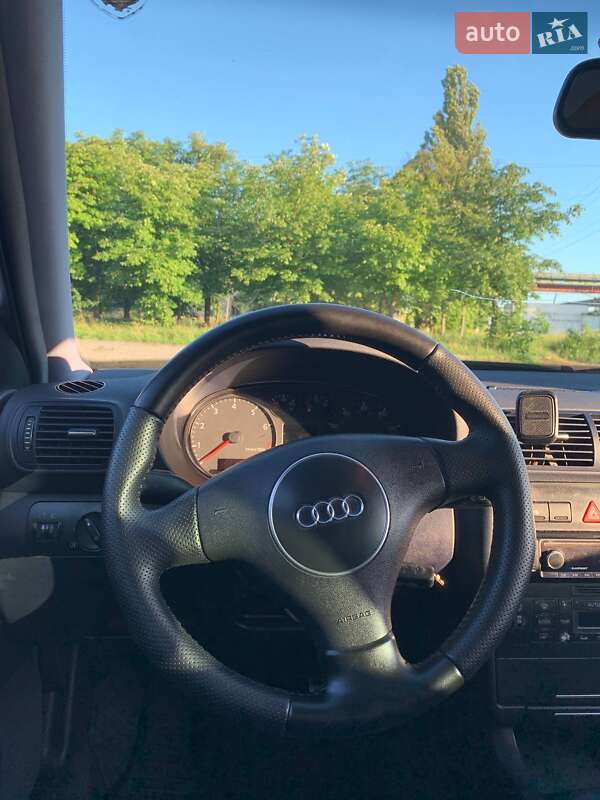 Хэтчбек Audi A3 2001 в Кременчуге