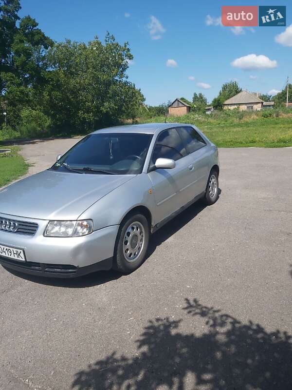 Хэтчбек Audi A3 1999 в Кременчуге