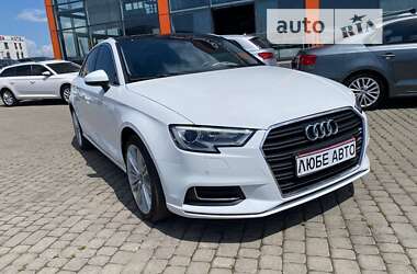 Седан Audi A3 2018 в Львові