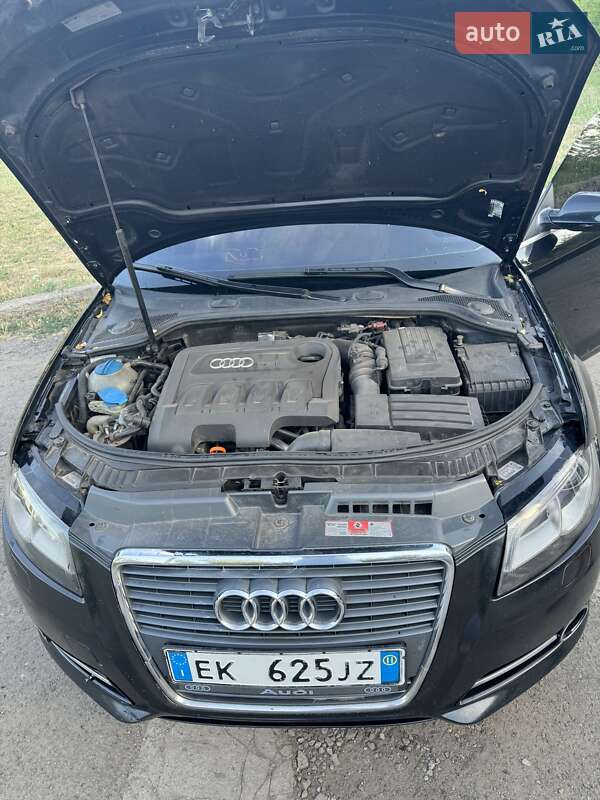 Кабріолет Audi A3 2011 в Кривому Розі фото 10 Кабріолет Audi A3 2011 в Кривому Розі
