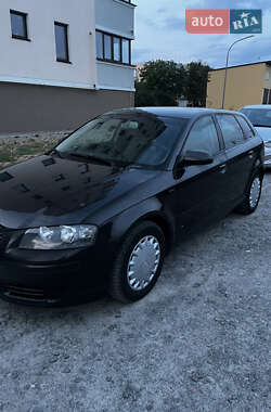Хэтчбек Audi A3 2007 в Киеве