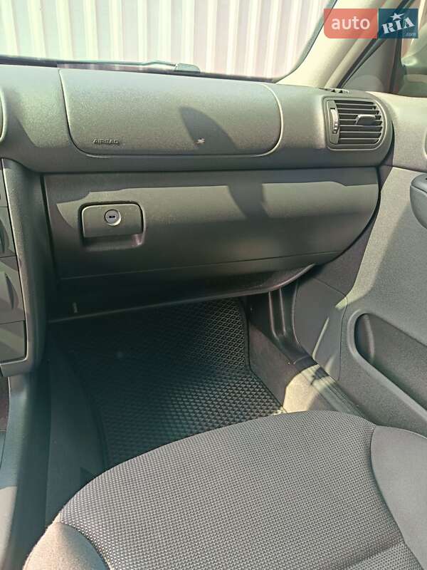 Хэтчбек Audi A3 2002 в Надворной
