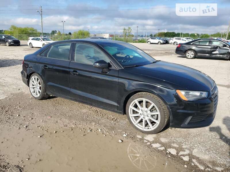 Седан Audi A3 2016 в Львові