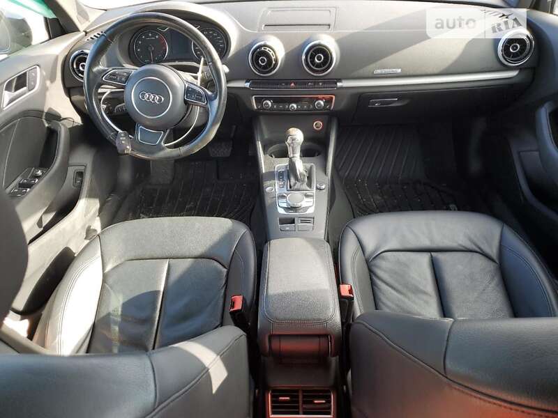 Седан Audi A3 2016 в Львові