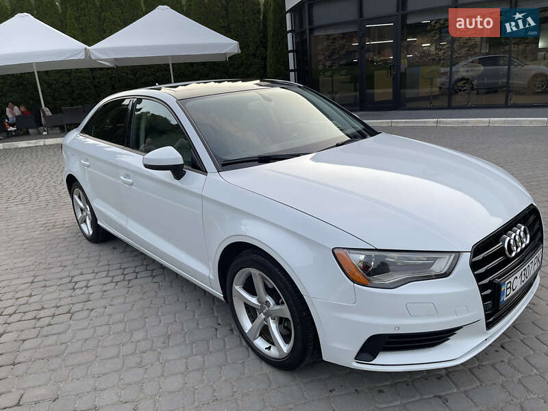 Седан Audi A3 2015 в Львові