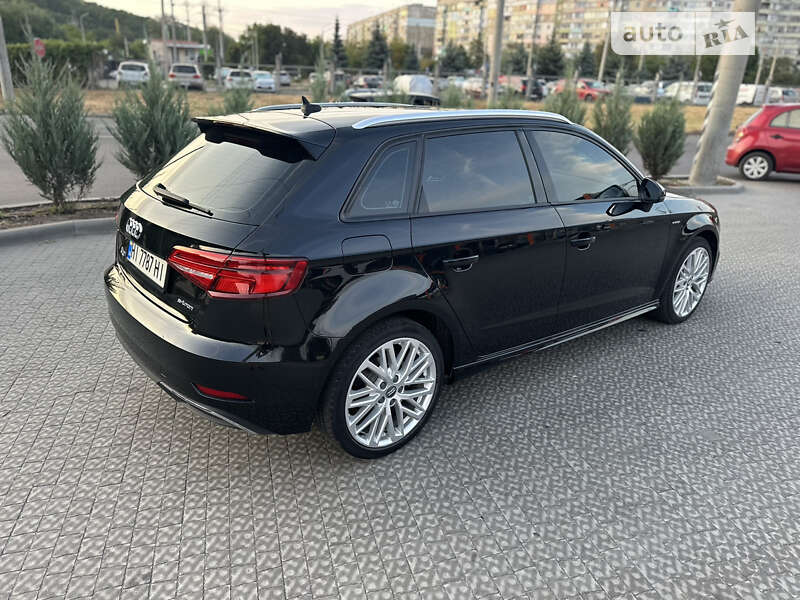 Хэтчбек Audi A3 2017 в Полтаве