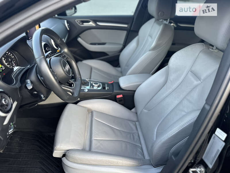 Хэтчбек Audi A3 2017 в Полтаве