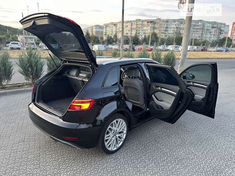 Хэтчбек Audi A3 2017 в Полтаве